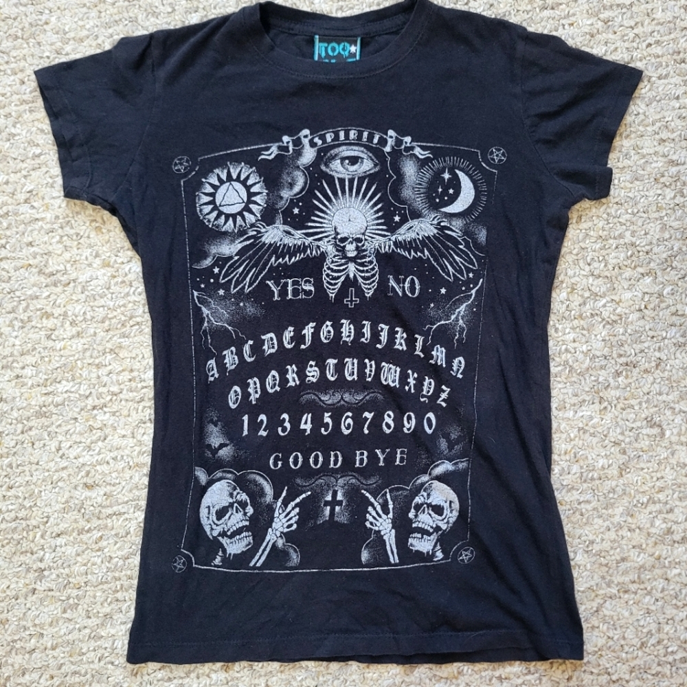 VINTAGE Gothic T-shirt